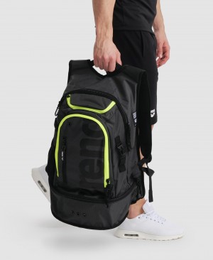 Black Arena Fastpack 3.0 40 L Men's Backpacks | 15875212