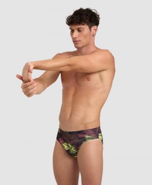 Multicolor Arena Hero Camo Men's Briefs | 40621850