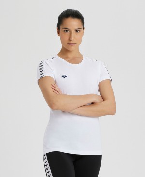 White Arena Team S/S Women's T Shirts | 24448841