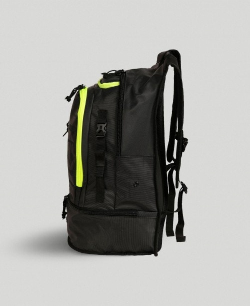 Black Arena Fastpack 3.0 40 L Men's Backpacks | 15875212