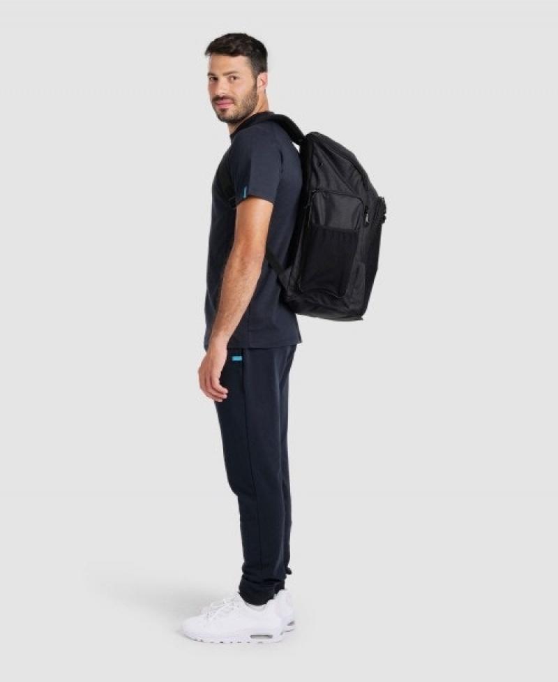 Black Arena Team 45 L Men's Backpacks | 77073681