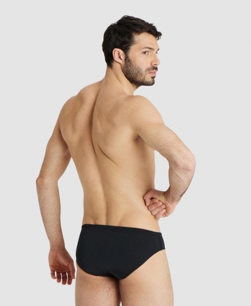 Black Arena Team Solid Men's Briefs | 39813245