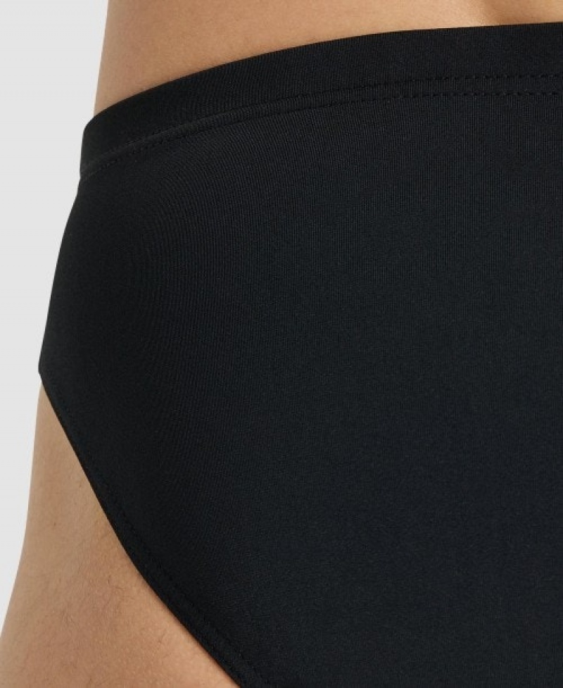 Black Arena Team Solid Men's Briefs | 39813245