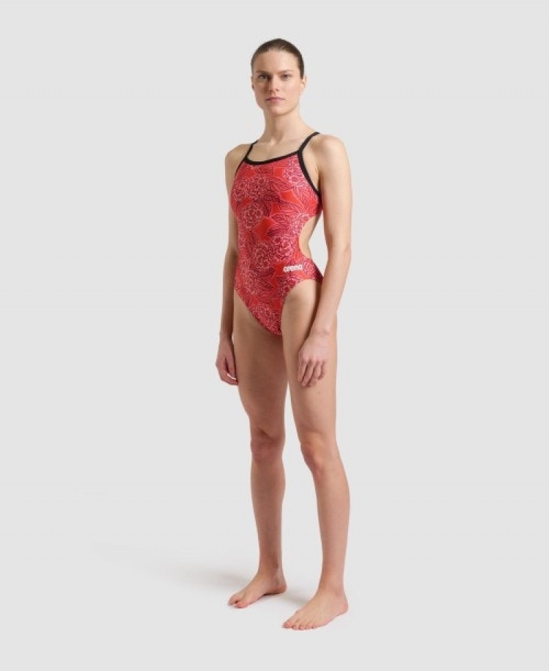 Red Arena Hydrangea Bouquet Challenge Back Women's Swimsuits | 7148570