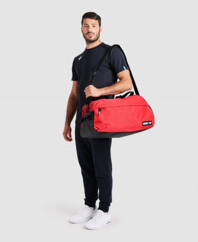 Red Arena Team 40 L Women's Duffle Bags | 71401899