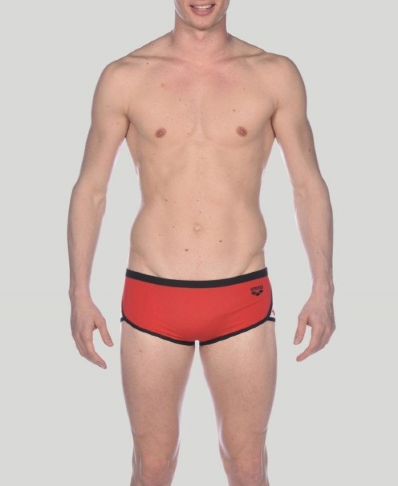 Red Arena Team Stripe Square Men's Swim Trunks | 52550671